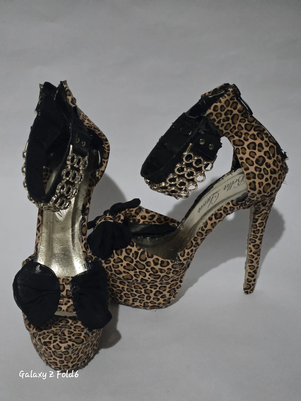 designed by kraftyey bold leopard